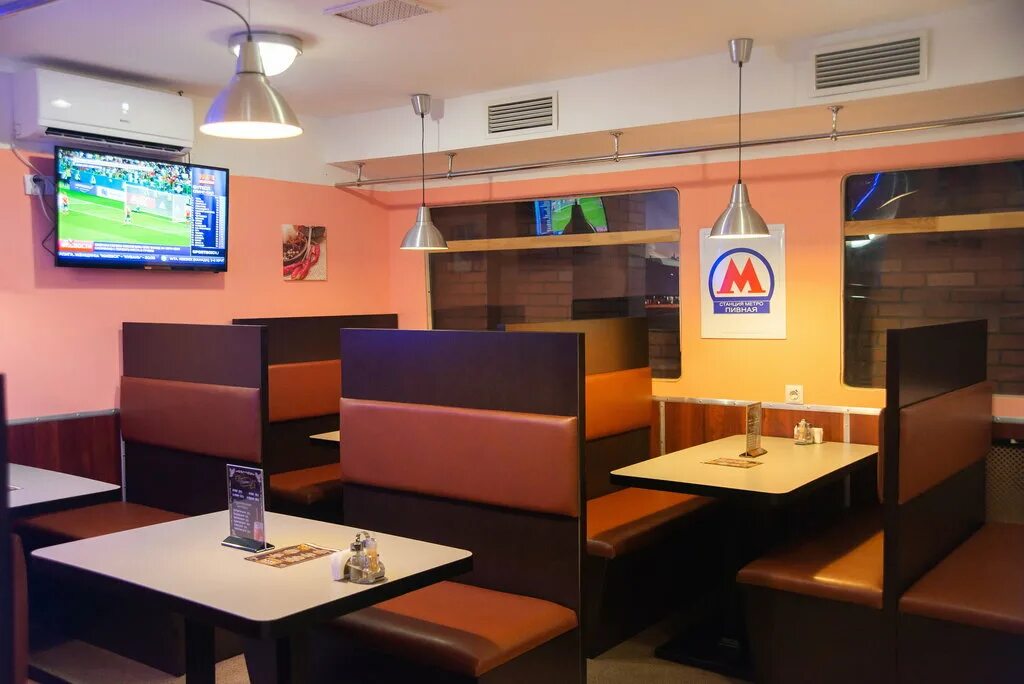пивной метро. пивной бар метро. станция метро пивная. станции метро паб. бары у метро маяковская.