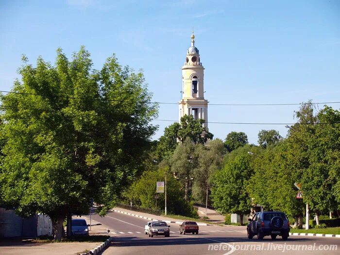 Телефоны павловского посада. Павлов посад. Церковь воскресения христова павловский посад. Павловский посад центр города. Покрово-васильевский монастырь павловский посад.