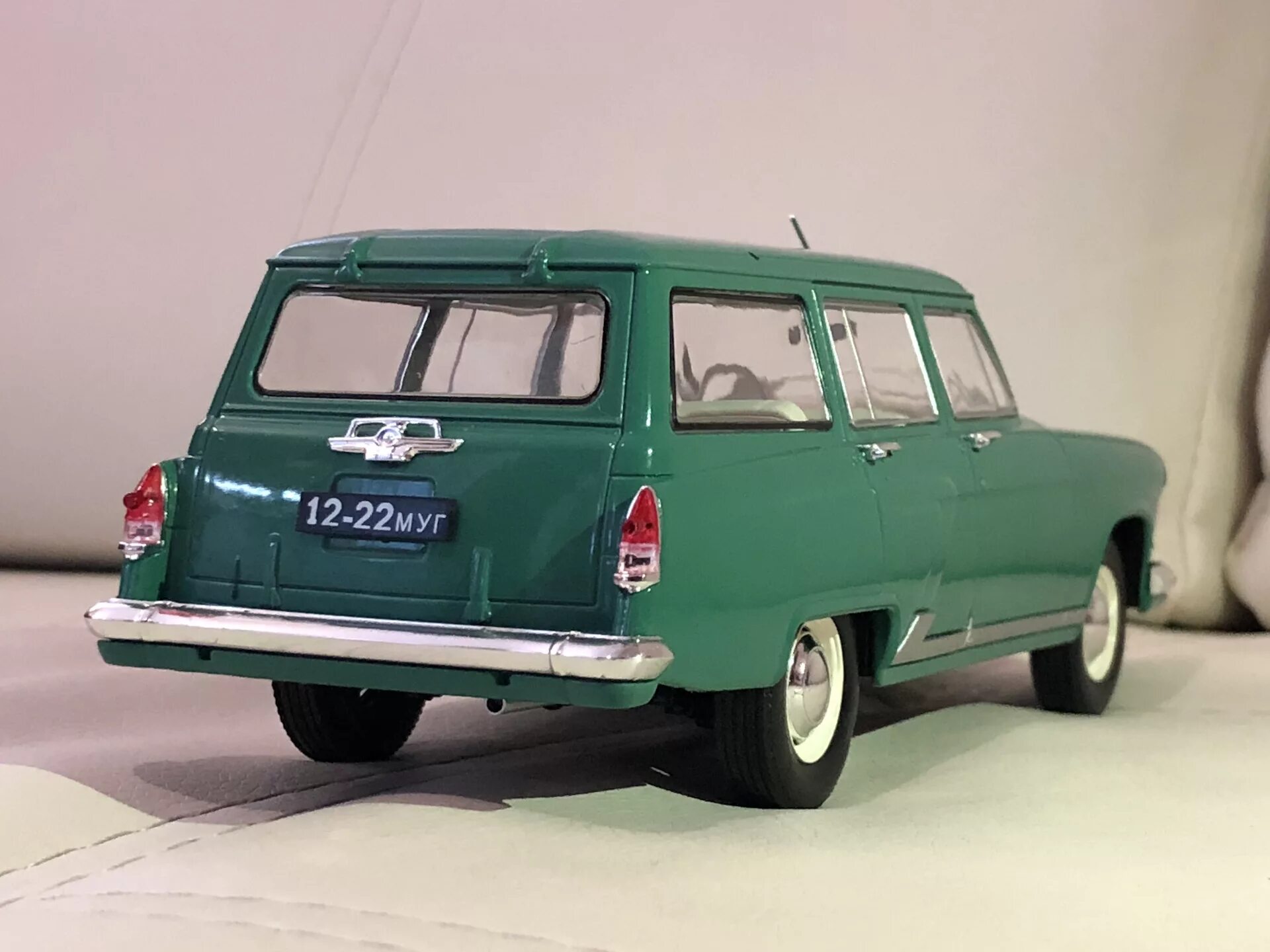 Газ 22 1 43. Фотографии газ 22 17. Газ 2102 волга модель 1:24. 1/24 газ-22 волга. Волга 21 универсал.