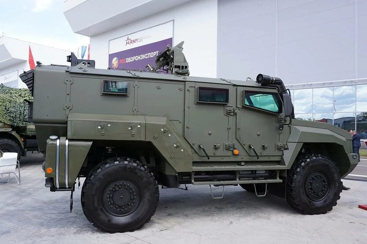 Бронемашина тайфун. Бронеавтомобиль тайфун к-53949. Камаз-63969 тайфун рхм-9. Бронеавтомобиль тайфун к 4386. Камаз 53949 тайфун-к 4х4.