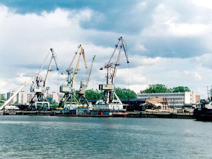 Череповецкий порт. Речной порт череповец. Череповецкий порт. Череповецкий порт контакты. Порт северсталь череповец.