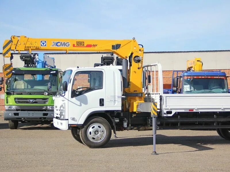 Кму hktc 5014. Кму 5т. Foton aumark s120. Самосвал с манипулятором хино. Эвакуатор хендай hd 78 с ломаной платформой.