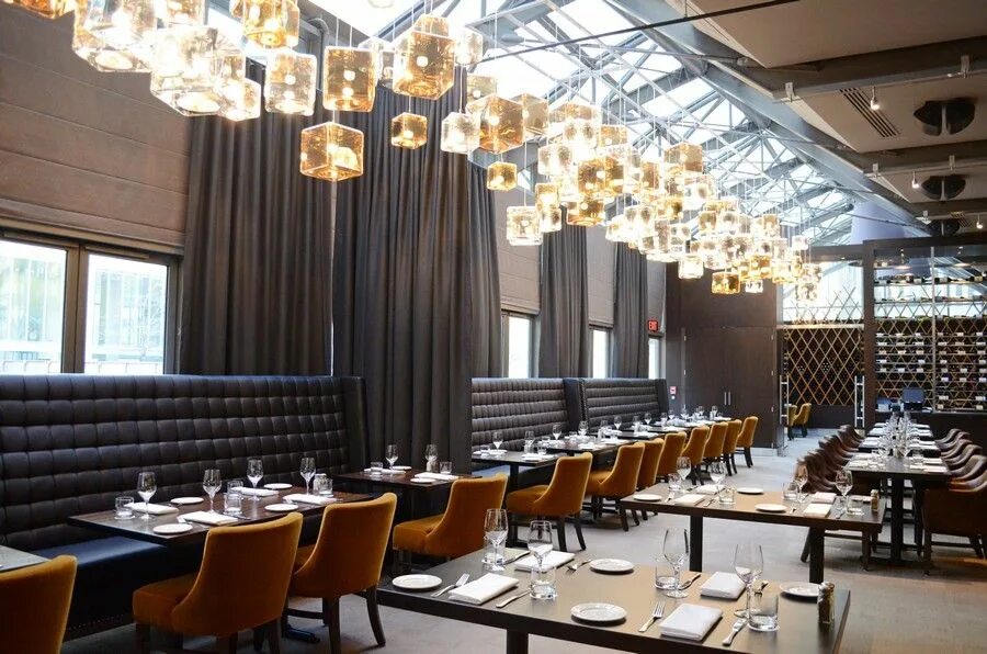 Favorite restaurant. Шикарное кафе. Освещение в ресторане. Рестораны торонто канада. Кафе в хельсинки.