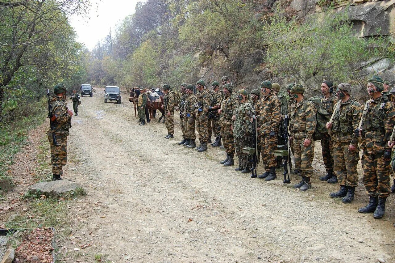 горно мотострелковый. горные войска. горный спецназ 34 бригада. 34 горнострелковая бригада. горные мотострелковые войска.