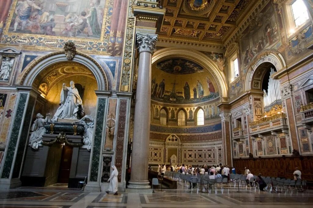 San giovanni. Сан Джованни Латерано в Риме. Церковь Сан Джованни ин Латерано. Базилика Сан Джованни ин Латерано.