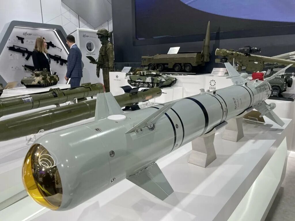 IDEX 2023 БПЛА. Высокоточные ракеты. Высокоточные ракеты России. Оборонная промышленность России.