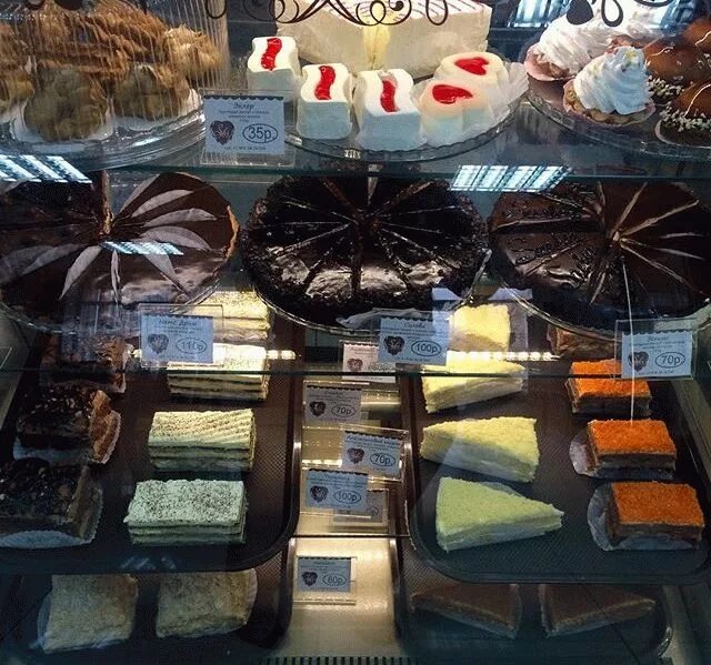 Витязево кондитерская мон амур. Анапа ваниль торты. Кондитеры анапа. Кондитеры анапа. Джемете кондитерская.