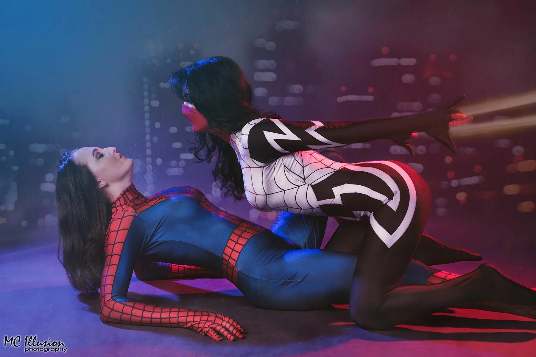 Женская борьба в бикини. Линдси реслинг. Женская борьба кетфайт. Кетфайт скайлар рене. Женские бои в бикини.