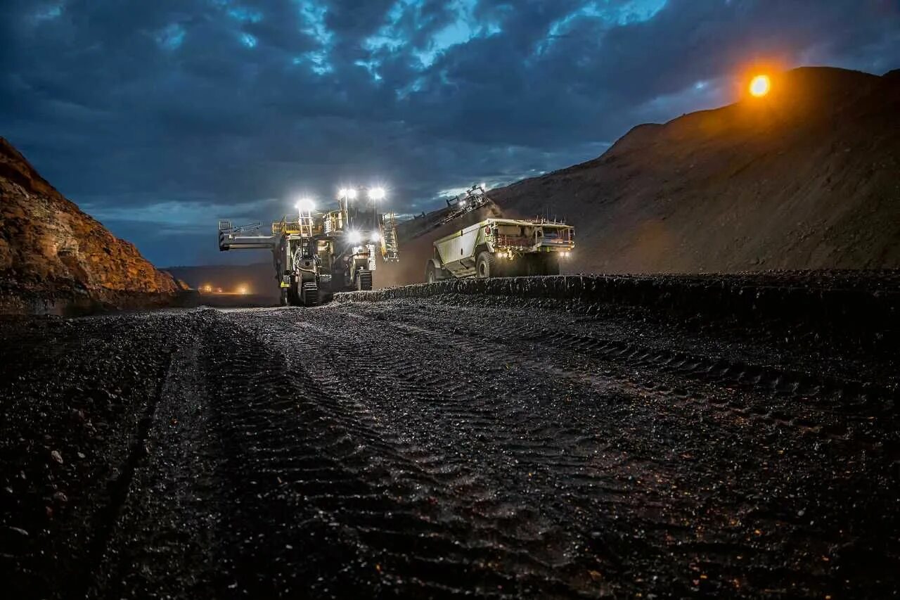 U mining