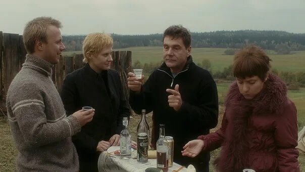 Найти своих и успокоиться цитата. Главное в этой жизни найти своих и успокоиться картинка. Сергей маковецкий. Мне не больно фильм 2006. Иногда чтобы успокоиться нужно просто сорваться с цепи картинки.