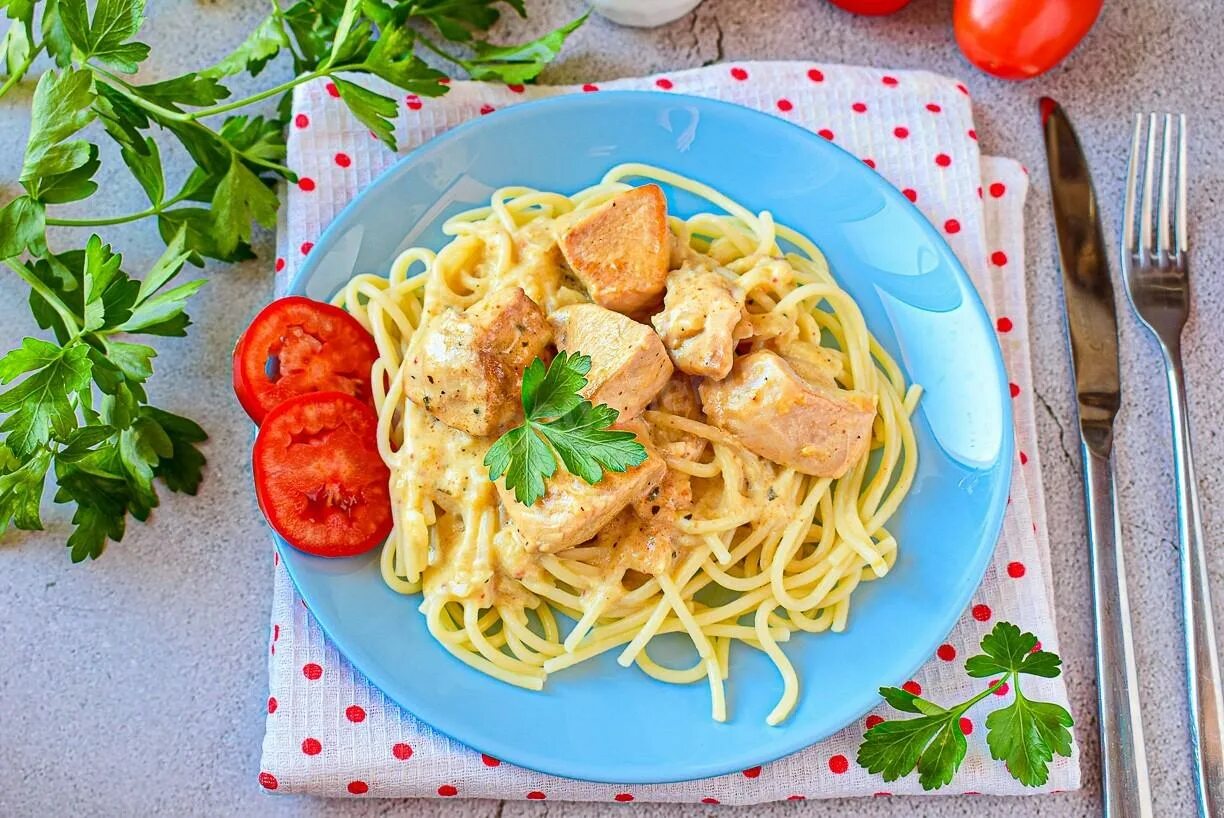 Рецепт макарон с грудкой в соусе