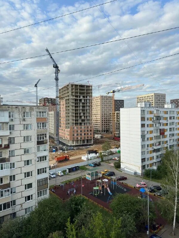 ул. пво в москве сейчас. утро в киеве. улица гаранина новосибирск. 8 марта вид из окна фото.