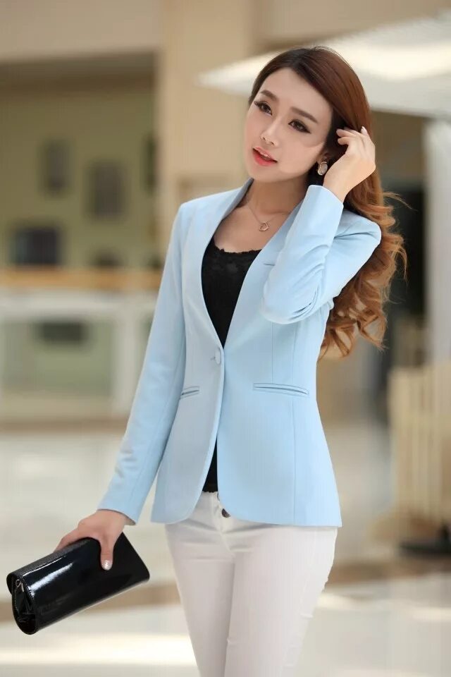 пиджак женский. женщина в пиджаке. стильные жакеты женские. красивые пиджаки женские модные. красивые пиджаки.