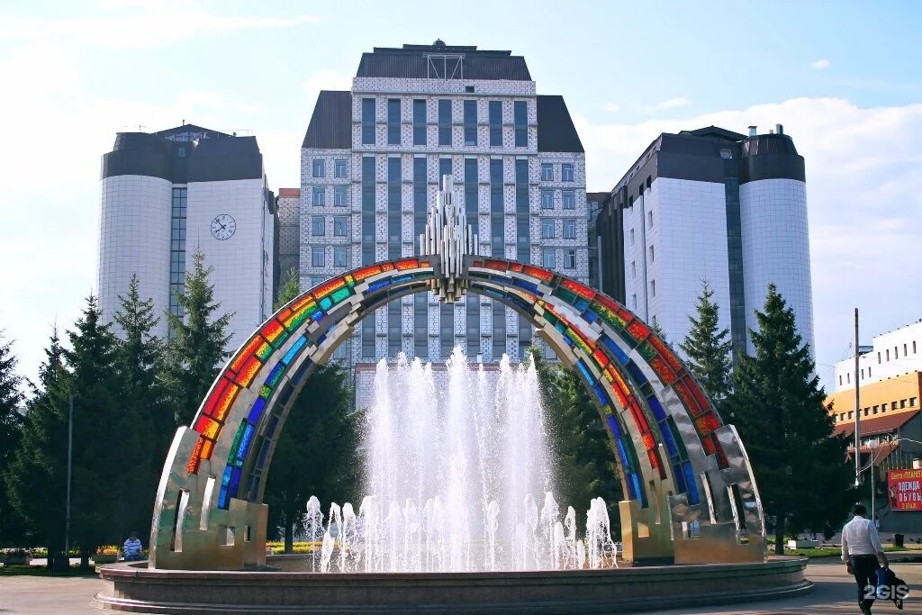 Достопримечательности тюмени тюмени. Фонтан бульвар тюмень. Фонтан на цветном бульваре тюмень. Цветной бульвар, тюмень, цветной бульвар. Достопримечательности тюмени тюмени.