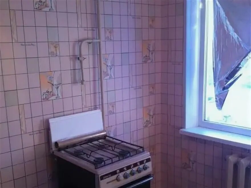 1 комнатная квартира в белой калитве. 1 комнатная квартира в белой калитве. Улица энгельса 94 белая калитва. Коммунистическая квартира. Авито белая калитва недвижимость.
