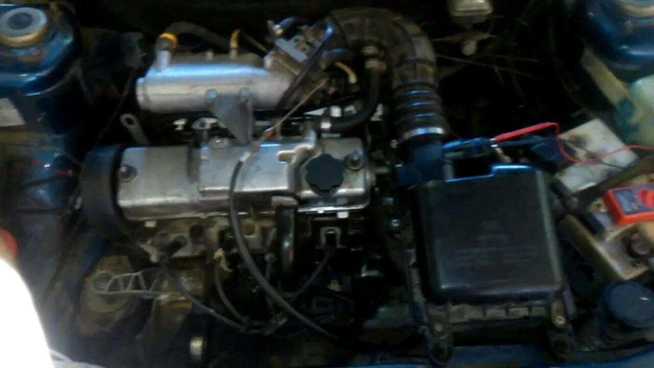Троит 2115 причина. Двигатель ВАЗ 2114. 2115 8 Клапанов двигатель. Мотор 2114 8 клапанный. ВАЗ 2115 двигатель 1.6 8кл инжектор.