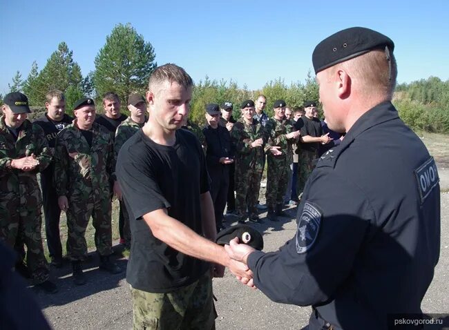 Город псков какие войска. Псков ОМОН Виноградов.