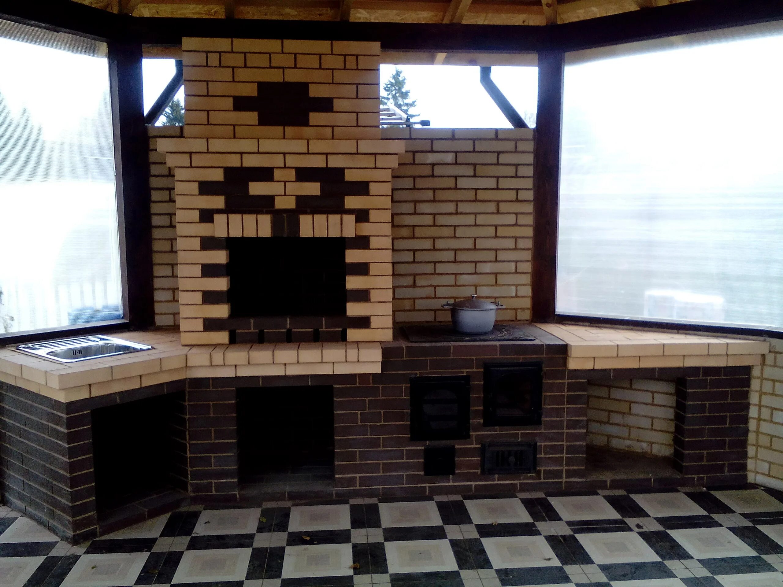 печь-камин из кирпича. гуча лава печь камин. печи красноярск. печи красноярск. печки красноярск.