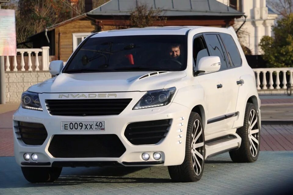 Invader отзывы. Лексус 570 invader. лексус 570 инвайдер. лексус lx 570 invader. lx 570 инвайдер.