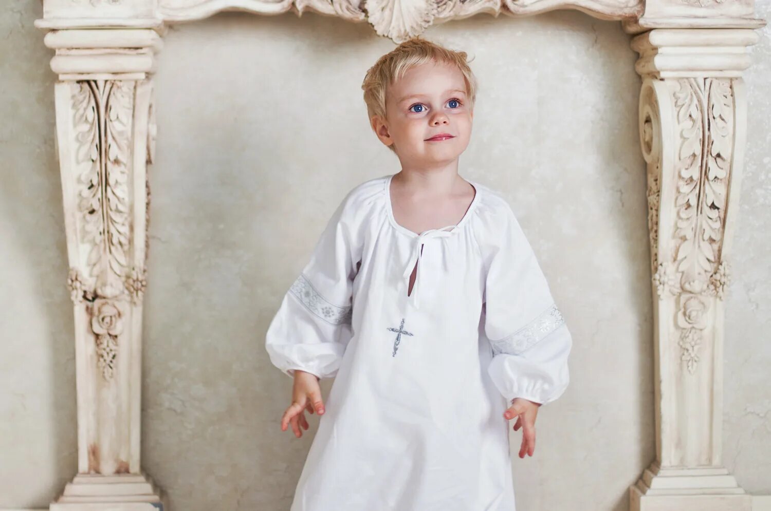 Костюм для крещения мальчика. Крещению детям одежда. Крещению детям одежда. Рубашка для крещения мальчика. Костюм для крещения девочки.