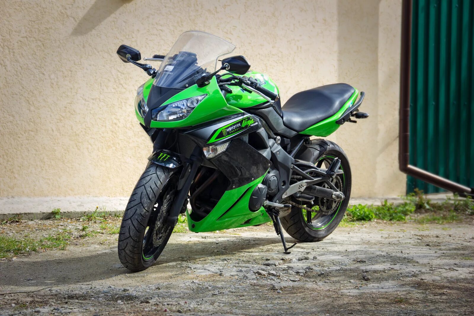 Kawasaki er650b. Кавасаки владивосток. Ер5 кавасаки тюнинг. Спортбайк кавасаки 250 r. Кавасаки владивосток.