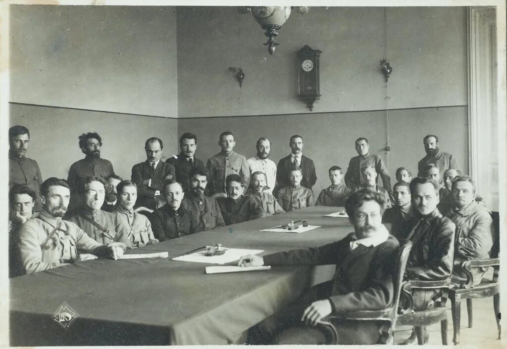 Рабоче-крестьянская инспекция. Заседание петроградского совета 1917. Рабоче крестьянская комиссия. Наркомат рабоче-крестьянской инспекции. Наркомат рки ссср.