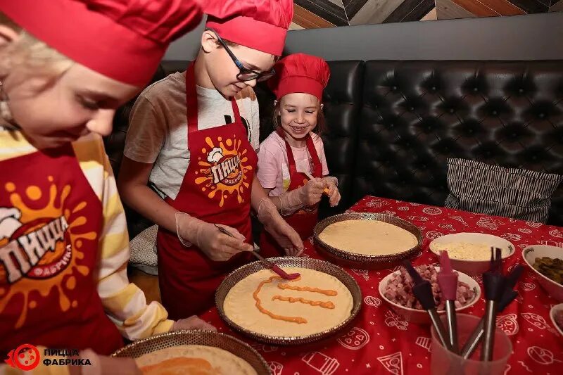 малевич пицца саратов. мастер класс пицца нижний новгород. пицца из ярче. мастер класс пицца нижний новгород. кулинарные праздники для детей.
