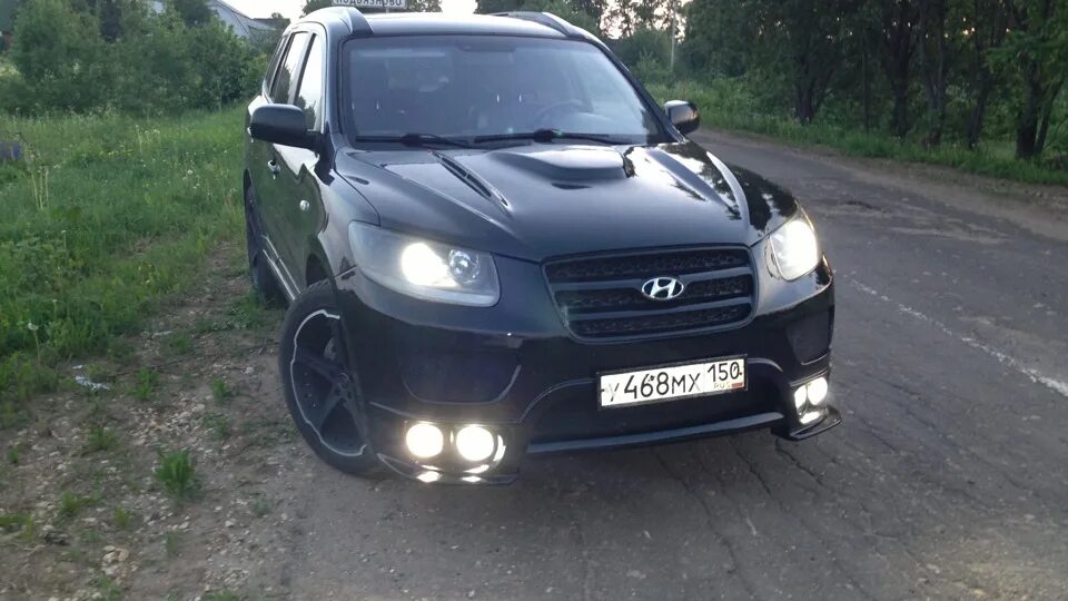 Santa Fe 2 обвес. Обвес на Хендай Санта Фе 2. Тюнинг оптики Hyundai Santa Fe 2. Hyundai Santa Fe 2007 тюнинг. Тюнинг санта фе 2