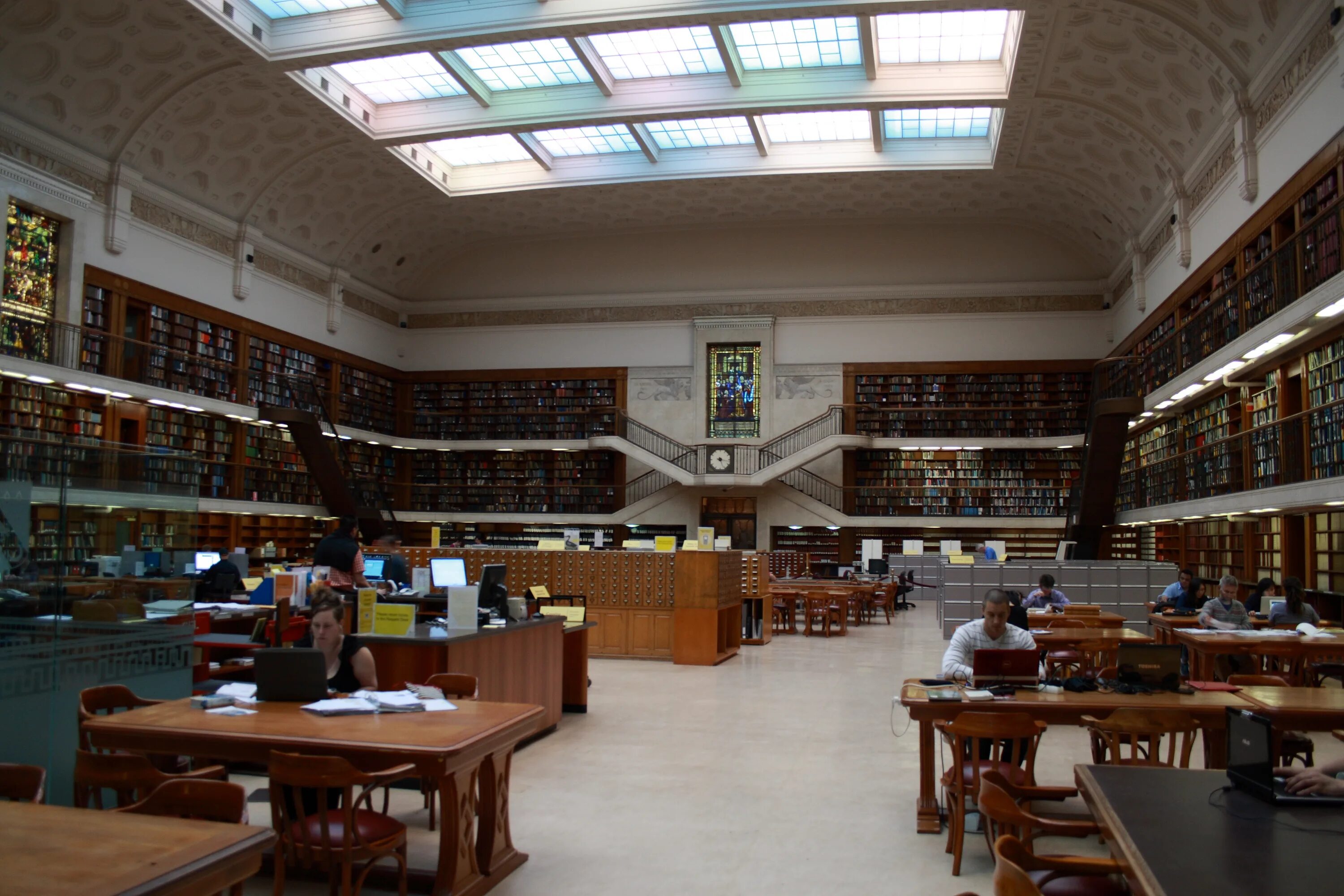 State library. Баварская государственная библиотека в Мюнхене. Библиотека Митчелла в Глазго. Глазко библиотека Митчелла. Баварская государственная библиотека в Мюнхене внутри.