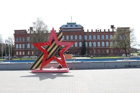 Площадь красной звезды