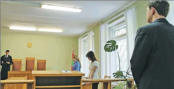 Осужденный учитель гермоний новороссийск. Драка школьников в школе. Учительница в тюрьме. Учитель осуждена. Ответит перед судом за подделку документов.