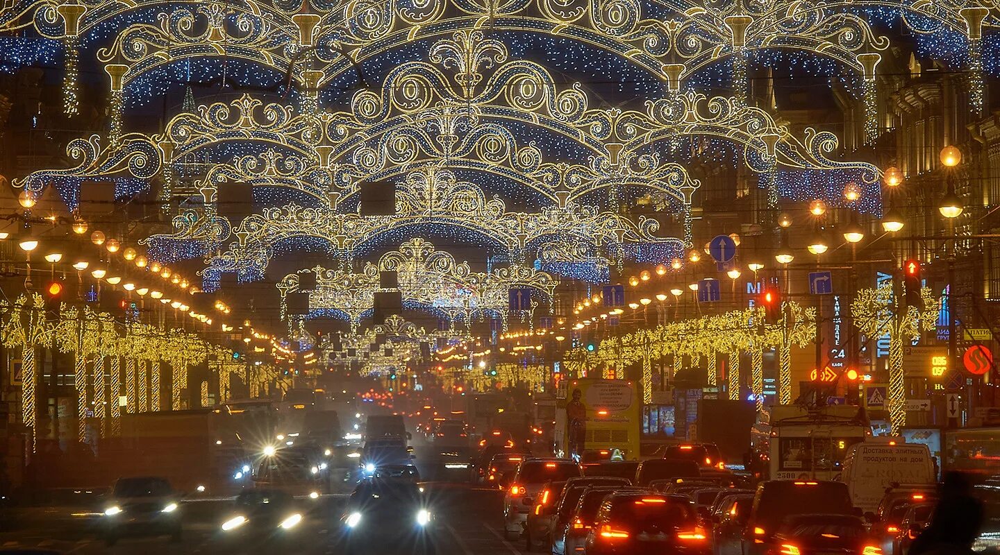 Новый год 2020 санкт петербург. Новый год 2020 санкт петербург. Новый год 2020 санкт петербург. Дворцовая площадь в санкт-петербурге. Новый год 2020 санкт петербург.
