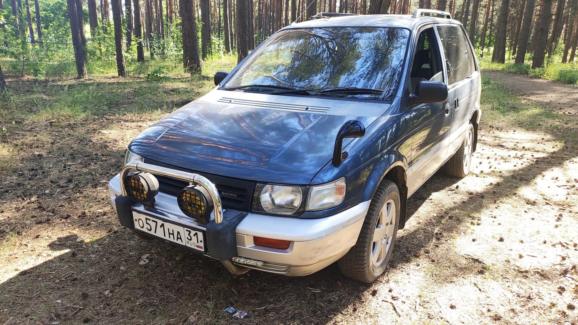 Мицубиси минусы. Митсубиси РВР 1992г. Митсубиси RVR. Mitsubishi RVR 4 WD 96 года. Митсубиси РВР полный привод.