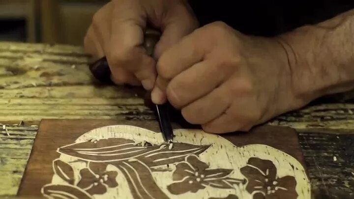 Художественная обработка древесины в технике контурной резьбы. Контурная резьба. Резьба по дереву контурная резьба. Контурная резьба по дереву для начинающих. Контурная резьба по фанере.