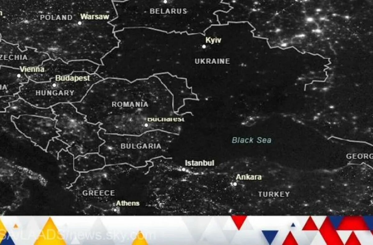 Украина со спутника. Украина со спутника ночью. Спутниковые снимки Украины ночью. Ночные спутниковые снимки территории Украины. Снимки Украины со спутника ночью.