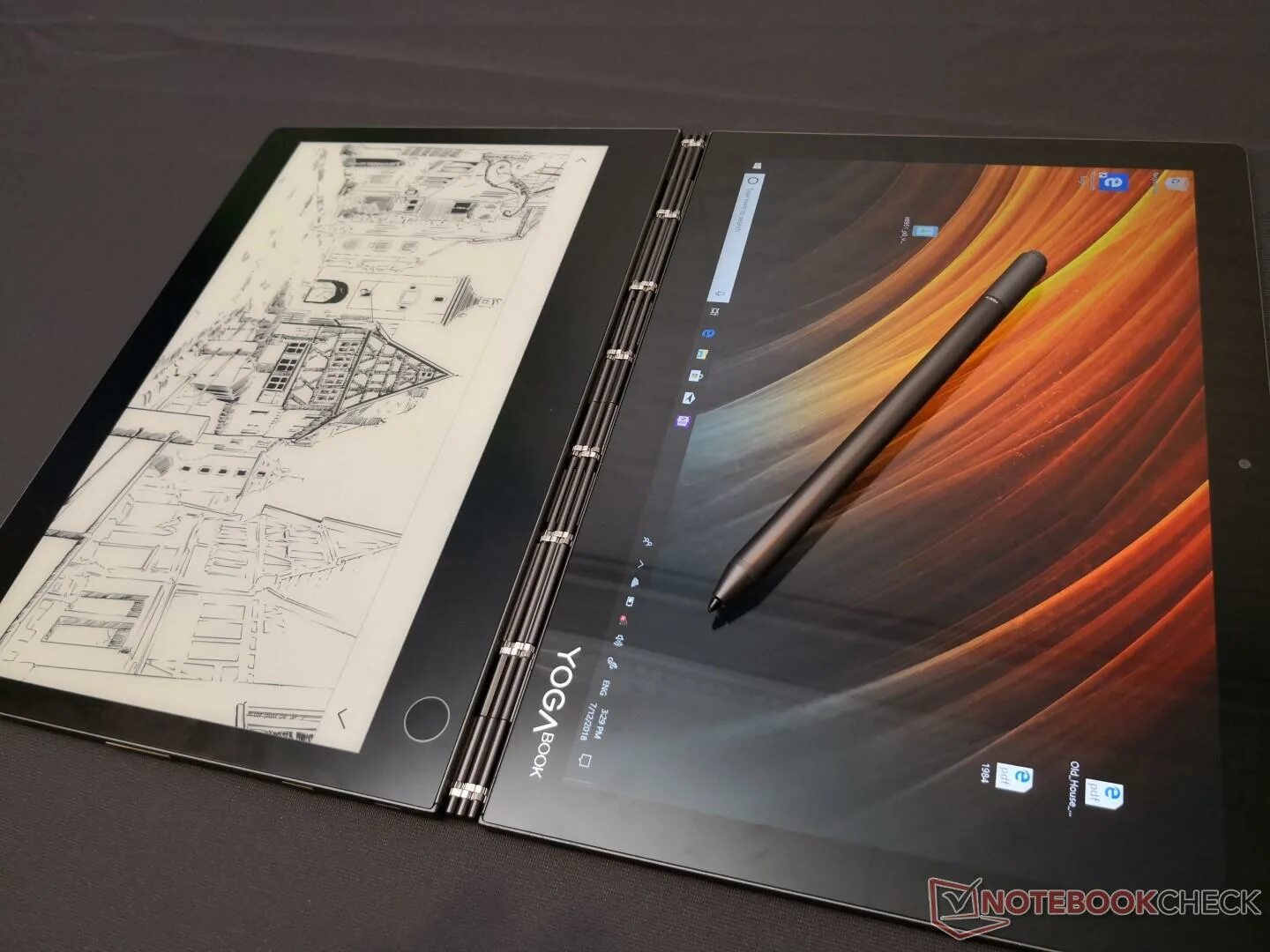 C 10 book. Lenovo c930 Yoga e Ink. Ноутбук леново Yoga book. Планшет Lenovo Yoga book. Планшет леново йога book.