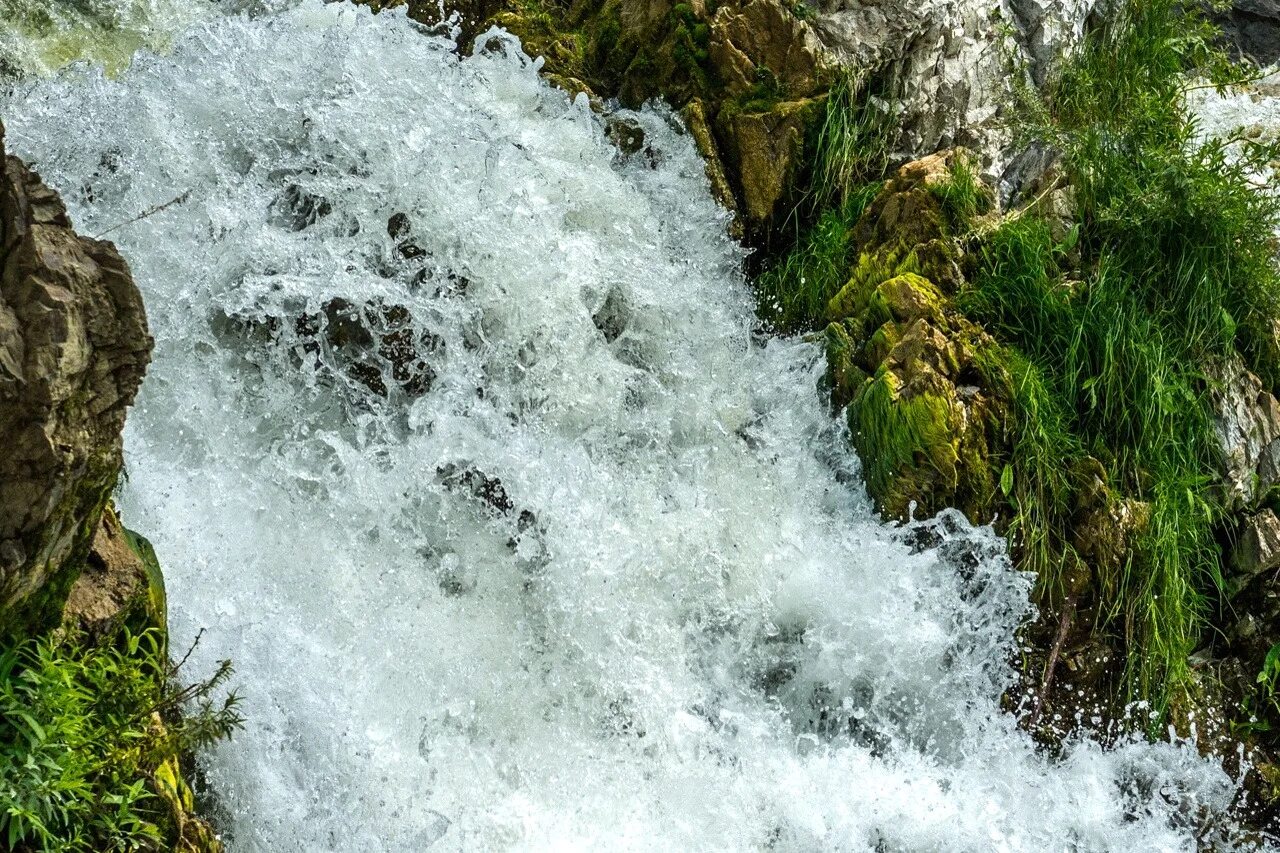 Новосибирский водопад. Беловский водопад искитим. беловский водопад новосибирская область. водопад белово искитимский район. водопад в искитиме.