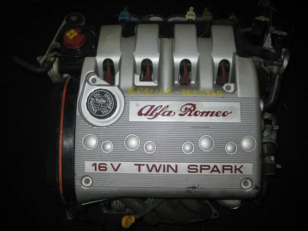 Альфа ромео твин спарк. Двигатель Альфа Ромео 156 2.0 Твин Спарк. Alfa Romeo Twin Spark 16v. Двигатель Твин Спарк Альфа Ромео. Alfa Romeo 164 2.0 Twin Spark.