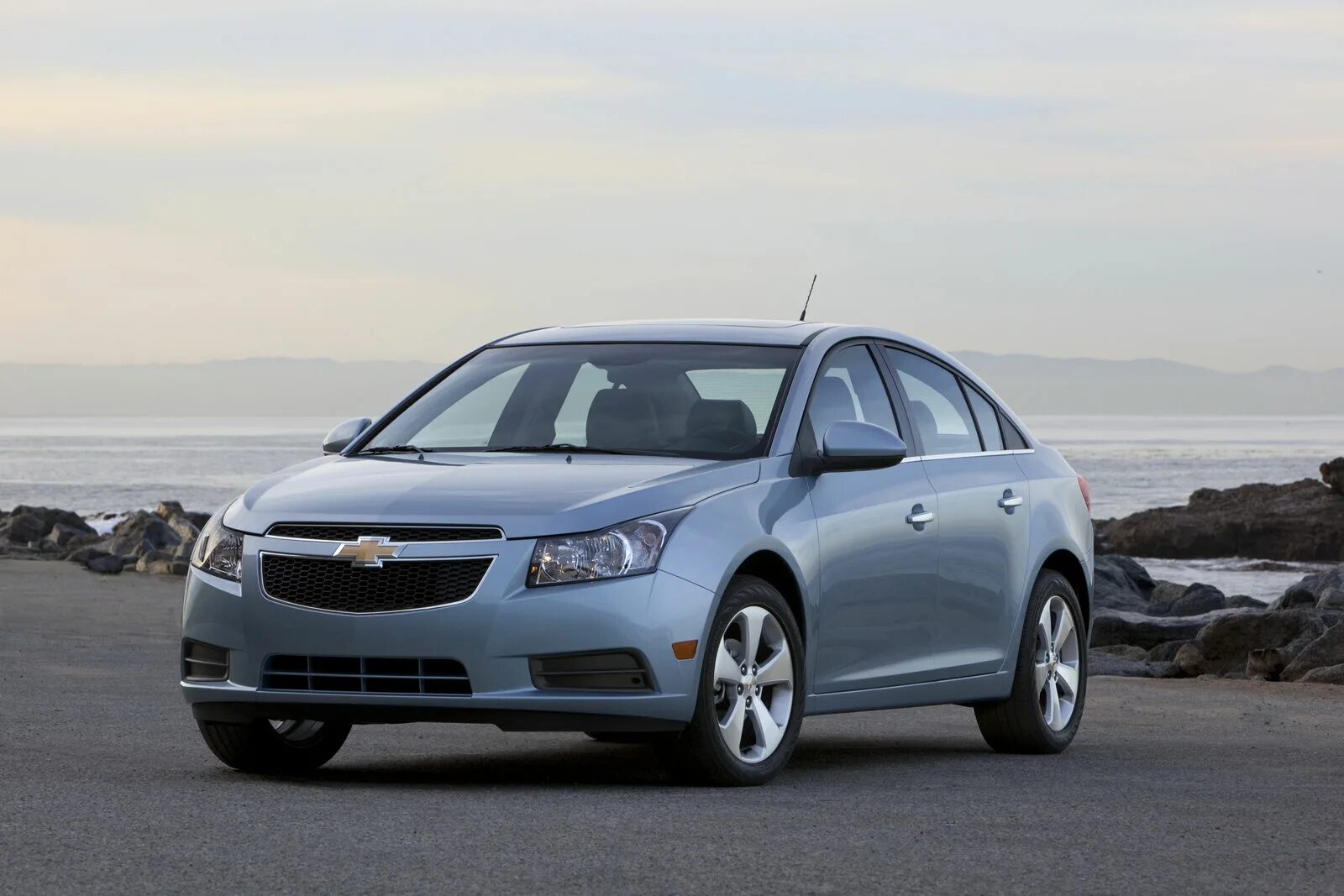 Шевроле круз какой класс. Chevrolet Cruze 1. Шевроле Круз 1.6. Chevrolet 6 Cruze. Chevrolet Cruze 2009.