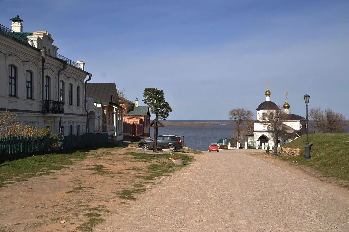 Свияжск сайт. Свияжск остров-град. Остров град Свияжск Татарстан. Свияжск остров-град достопримечательности. Музей-заповедник «остров-град Свияжск».