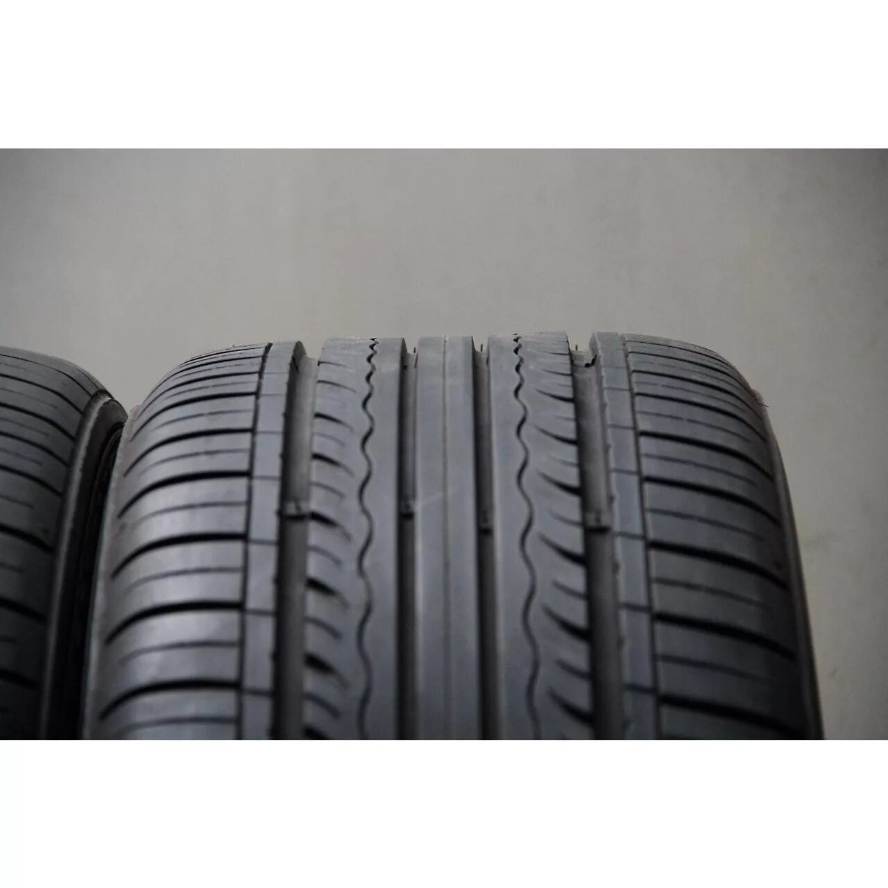 Резина кумхо 185 65 15 лето. Kumho Solus kh17. Шины Kumho Solus kh17. Kumho Solus kh17 205/55 r16. Кумхо кн 17.