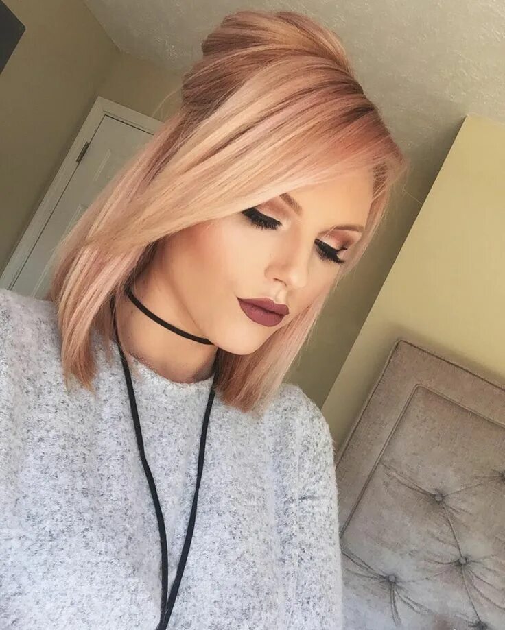 Rose blonde. Клубничный блонд велла. Клубничный блонд каре. Персиковый блонд. Розовый блонд.