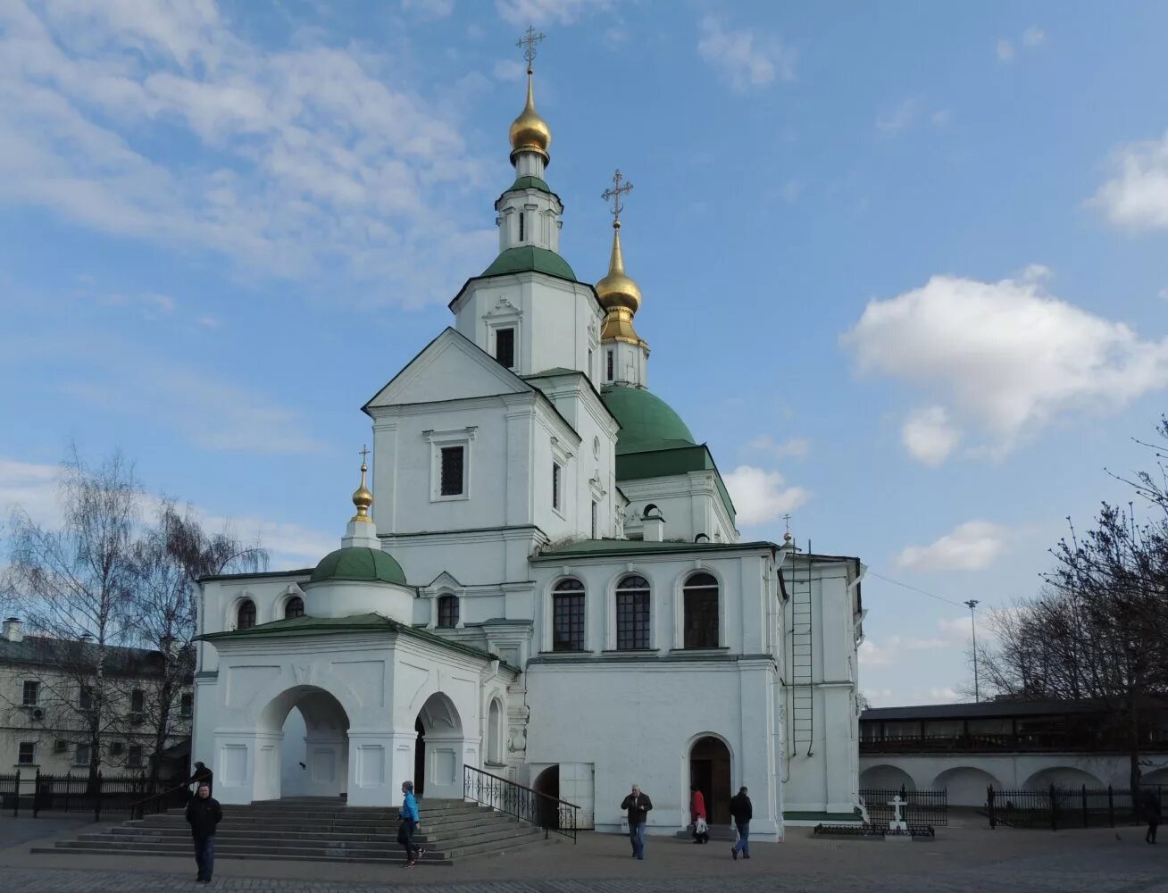 Даниловский монастырь работа. Даниловский монастырь в москве.