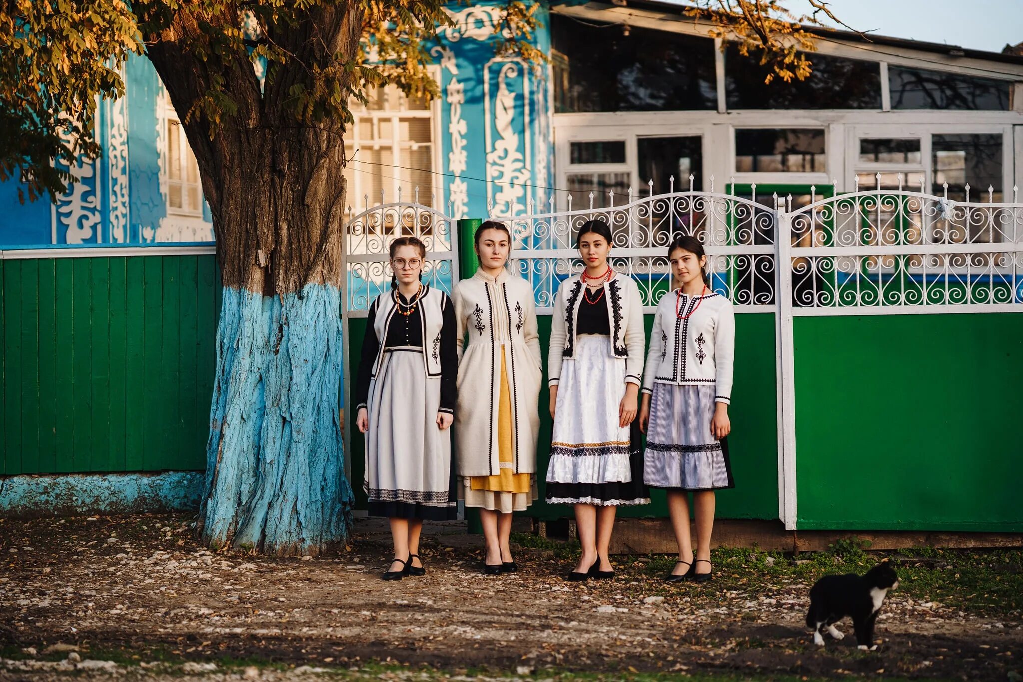 Гагаузы происхождение что за нация. Молдавия Чадыр-Лунга. Чадыр Лунга гагаузы. Гагаузи Молдавия. Народности Молдавии гагаузы.