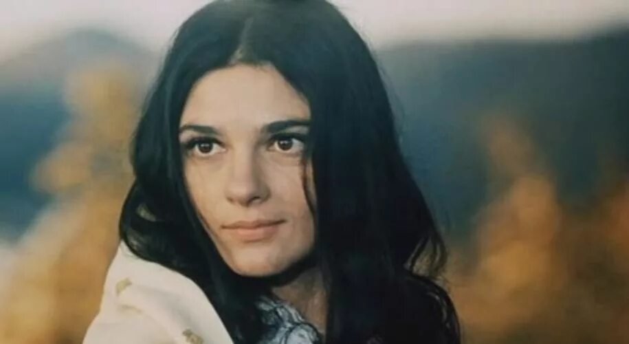 Табор уходит в небо рингтон. Светлана тома цыганка. светлана тома табор уходит в небо. светлана тома в молодости табор уходит в небо. светлана тома рада.