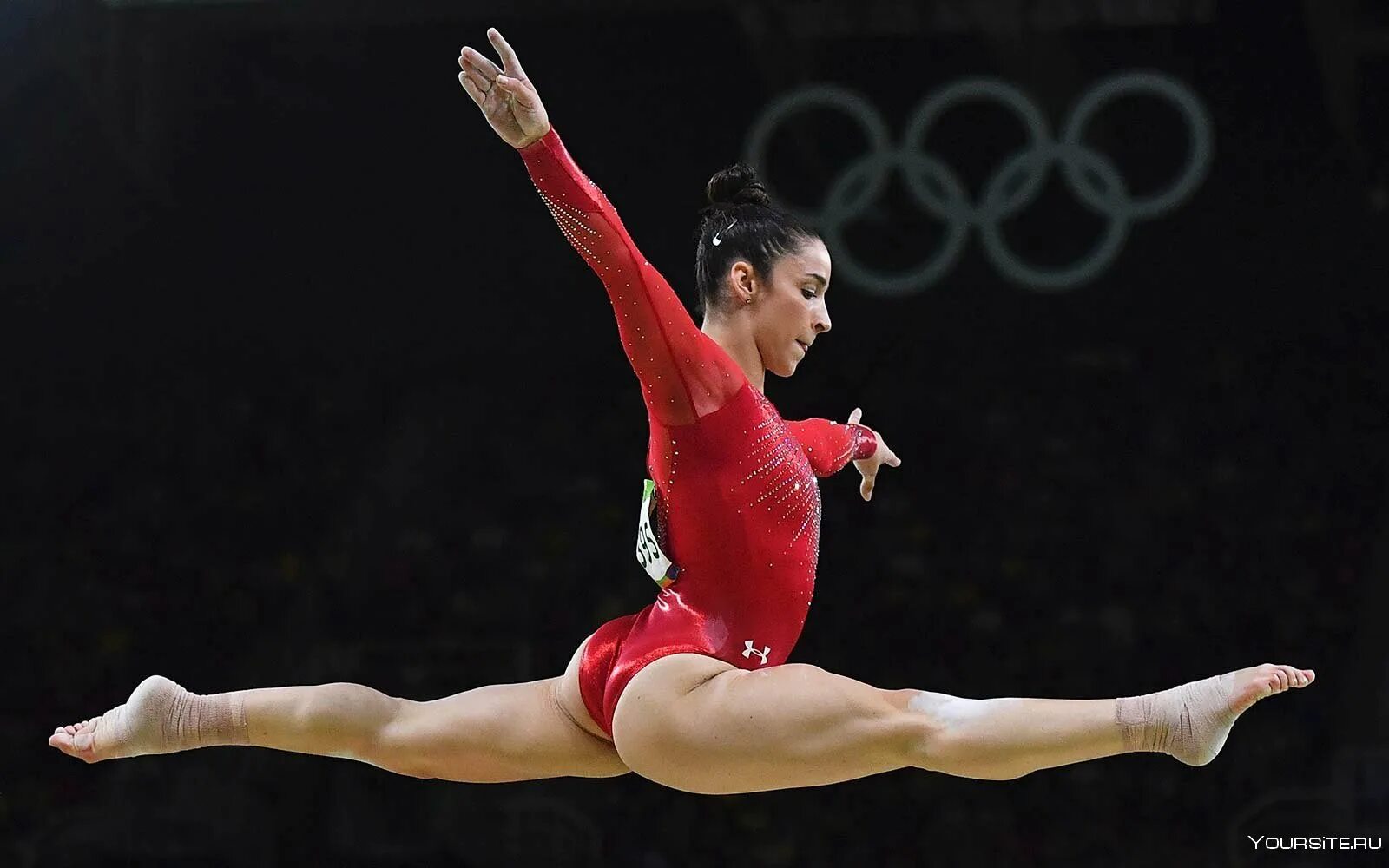 Художественные гимнастки. Медисон косиан гимнастика. Алия мустафина художественная гимнастика. Время гимнастки. Шон джонсон.