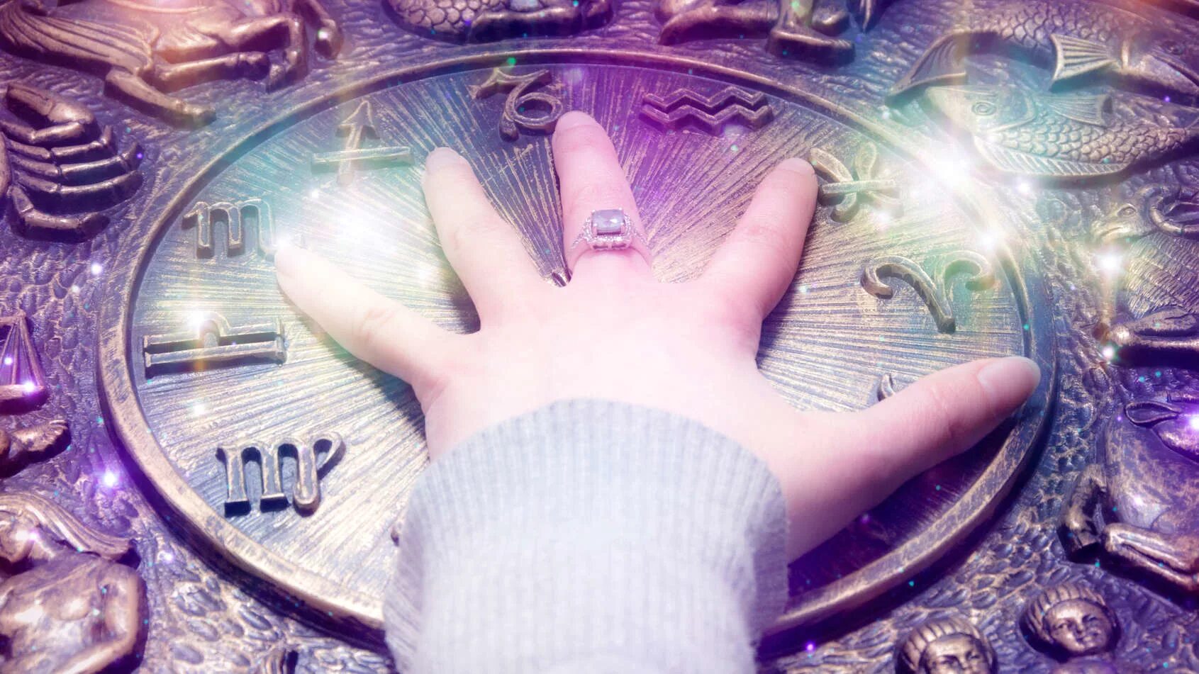 Предсказание будущего. Предсказать судьбу. Предсказать судьбу. С приложением любовных заговоров и заклинаний предсказания судьбы. Заглянуть в будущее.