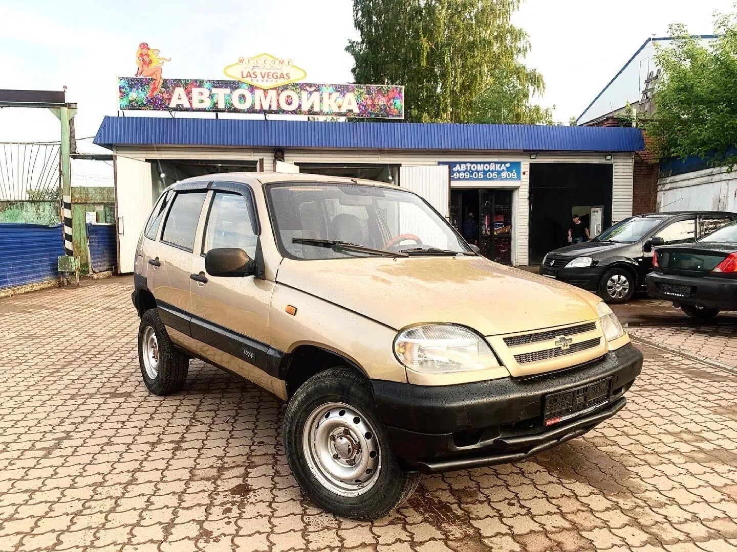 Нива 2005 г. Chevrolet Niva фото 2005 года. Нива Глазов.