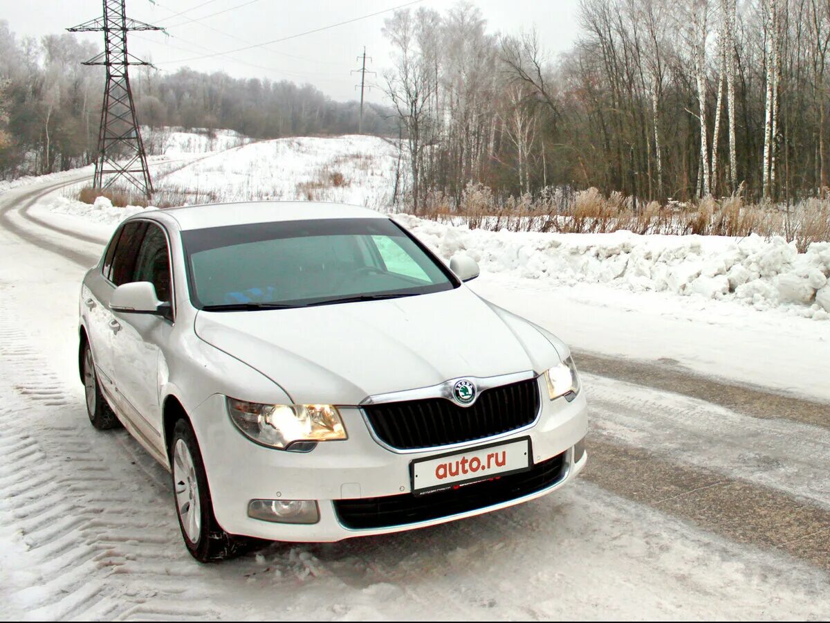 Куплю шкода суперб б у. Skoda Superb 2. Шкода Суперб 2013 белый. Skoda Superb 2 1.8 TSI. Шкода Суперб 2013 года.