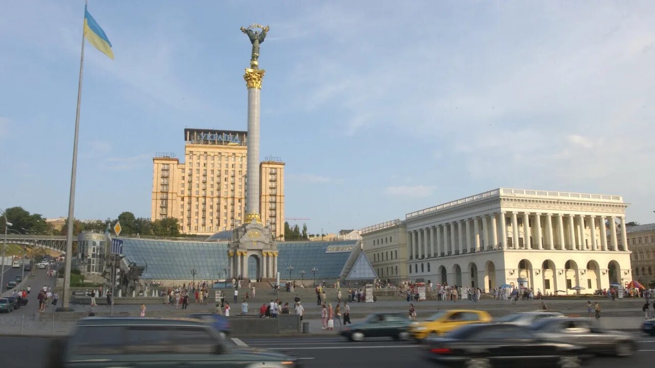 Киев утонет. Площадь независимости киев. проспект бандеры в киеве. майдан незалежности.